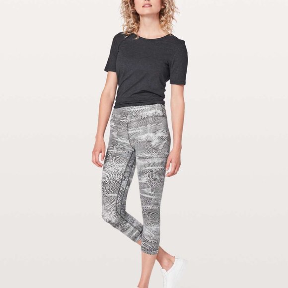 Lululemon Align Crop 21” - Size 8 - Picture 1 of 11